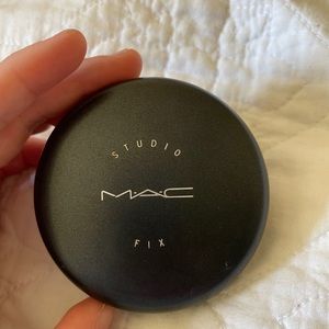 MAC Studio Fix NW30 used